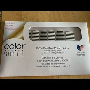 Between the lines color street